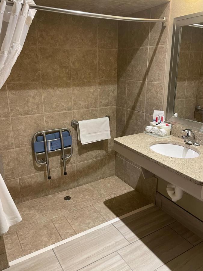 Spark By Hilton La Crosse Onalaska Dış mekan fotoğraf